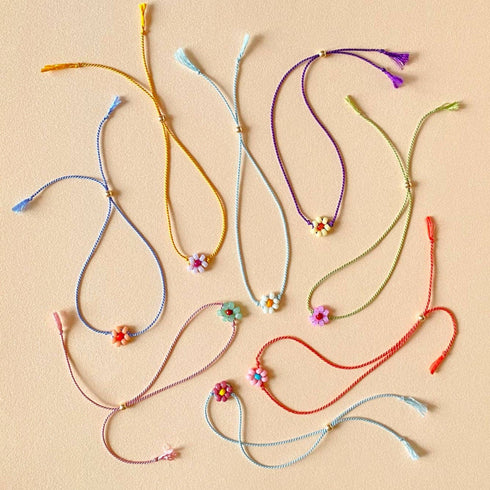 Tiny Flower Armband | white & aqua blue