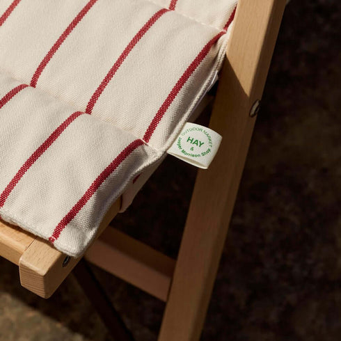 Outdoor Market Folding Chair | beige with red stripes