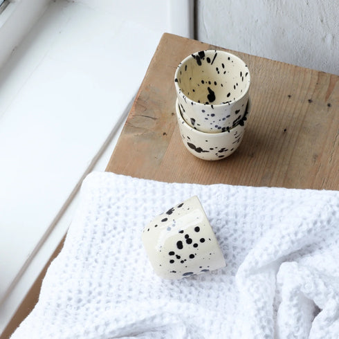 Becher 200ml | black dots