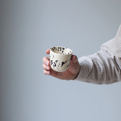 Becher 200ml | black dots