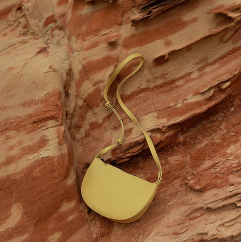 Halbmond Tasche Farou | pampas