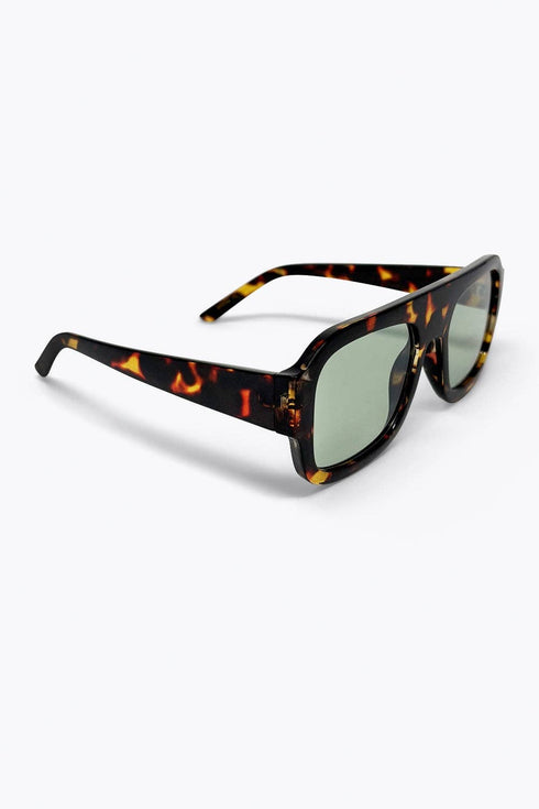 Quadratische Sonnenbrille | grüne Tönung