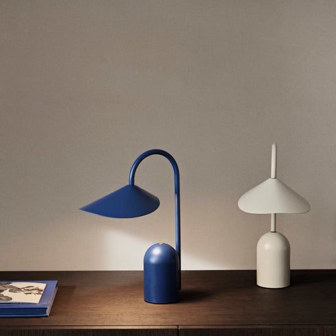 LED Lampe Arum | bright blue