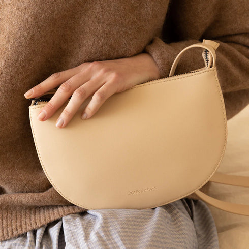 Halbmond Tasche Farou | hay