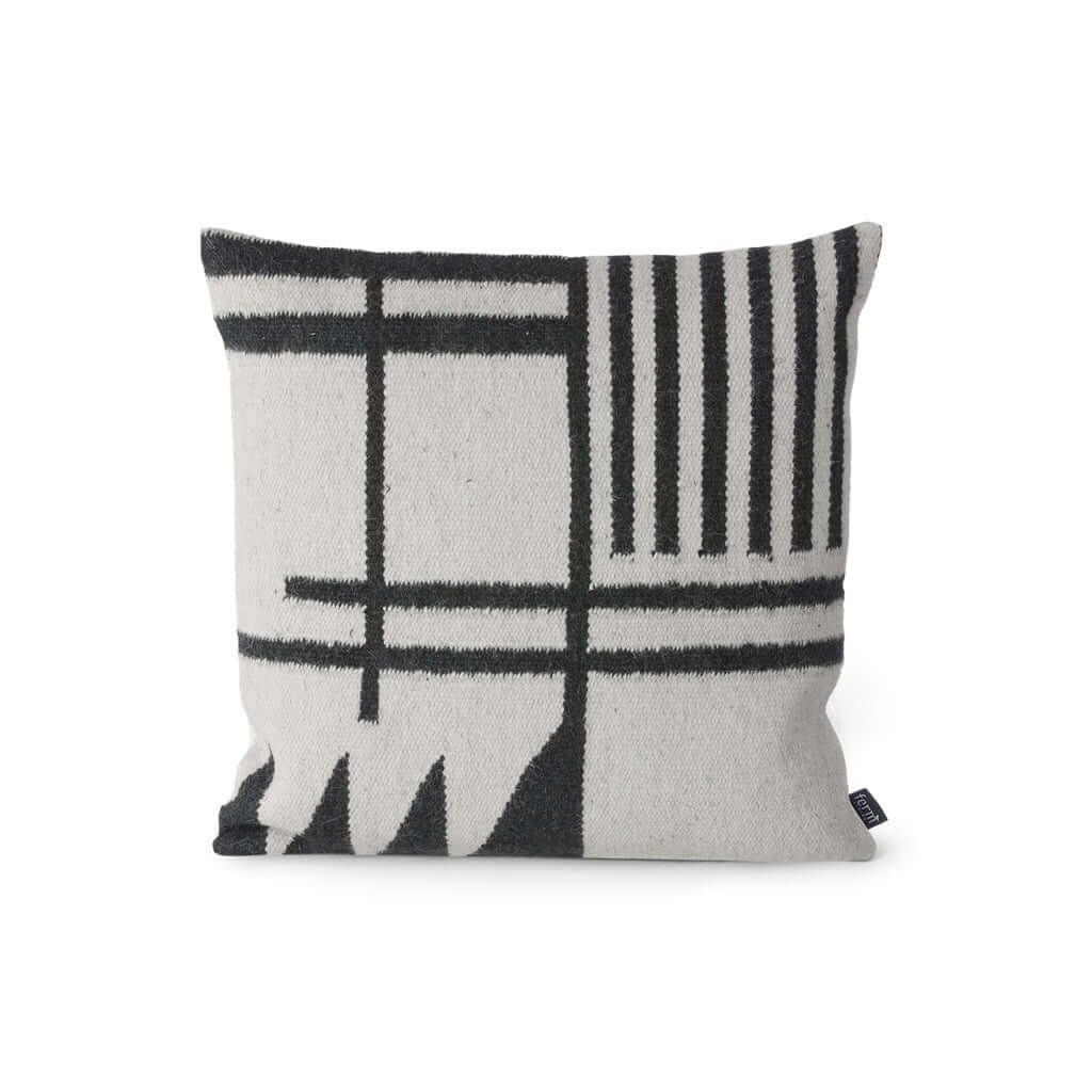 joyne.com | Kelim Kissen "Black Lines" (50x50) von Ferm Living