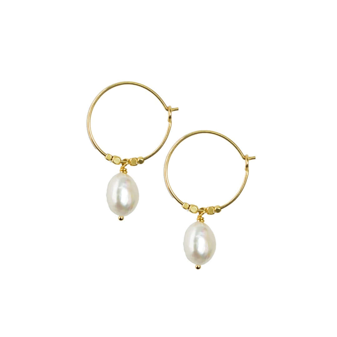 joyne.com | Ohrringe Grace mit einzelner Perle von Ibu Jewels