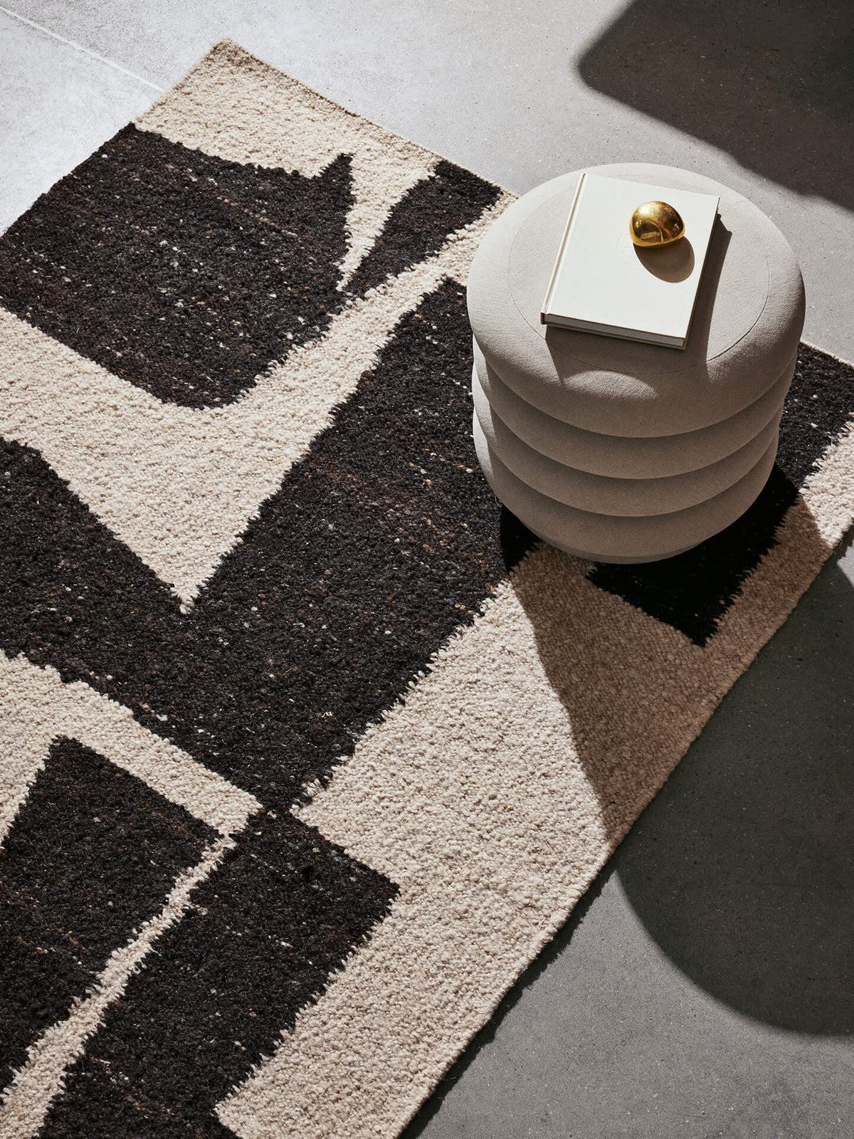 Piece Teppich | offwhite/coffee