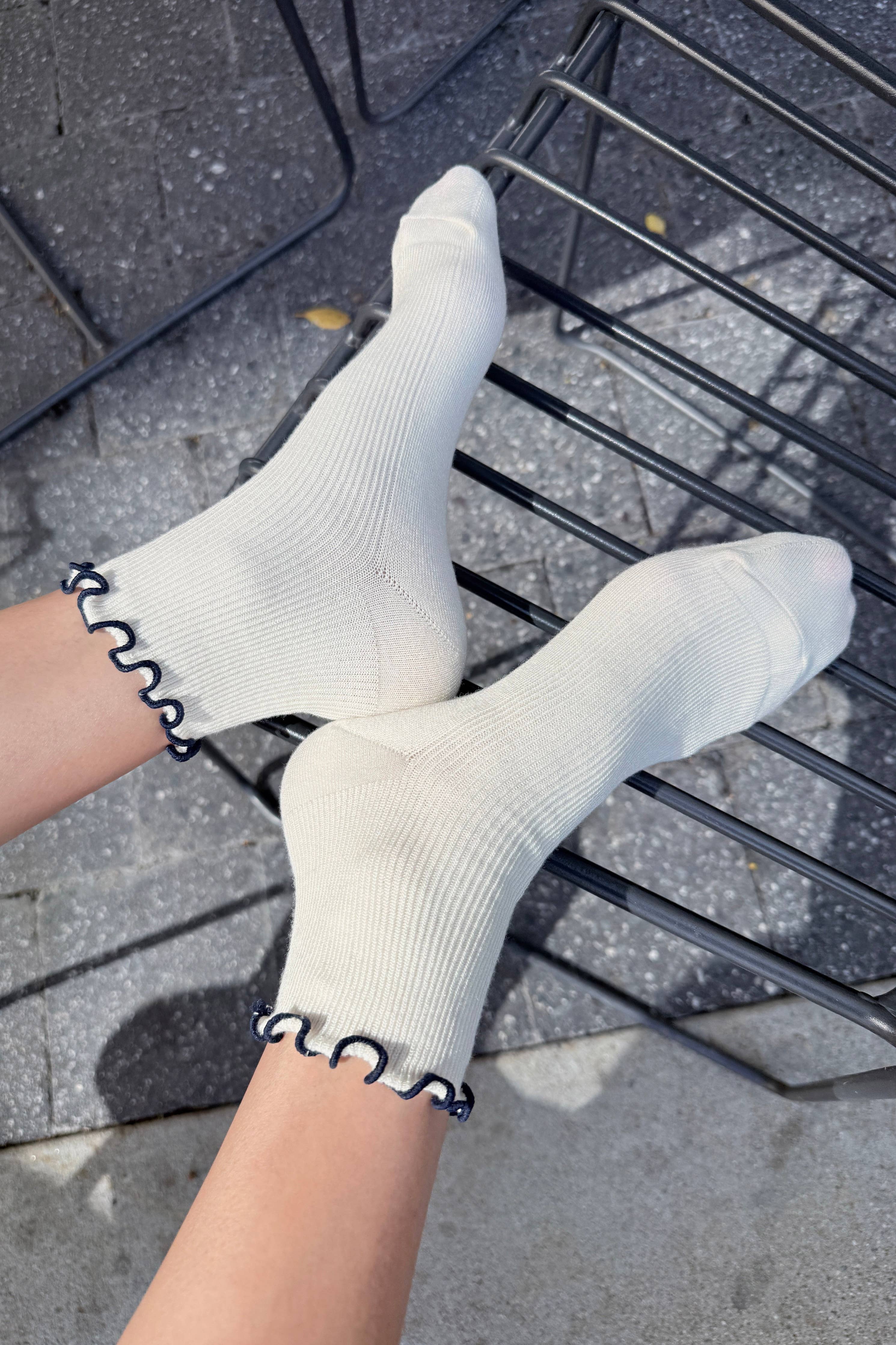 Die Petite Rüschen-Modal-Socken (Großhandel)