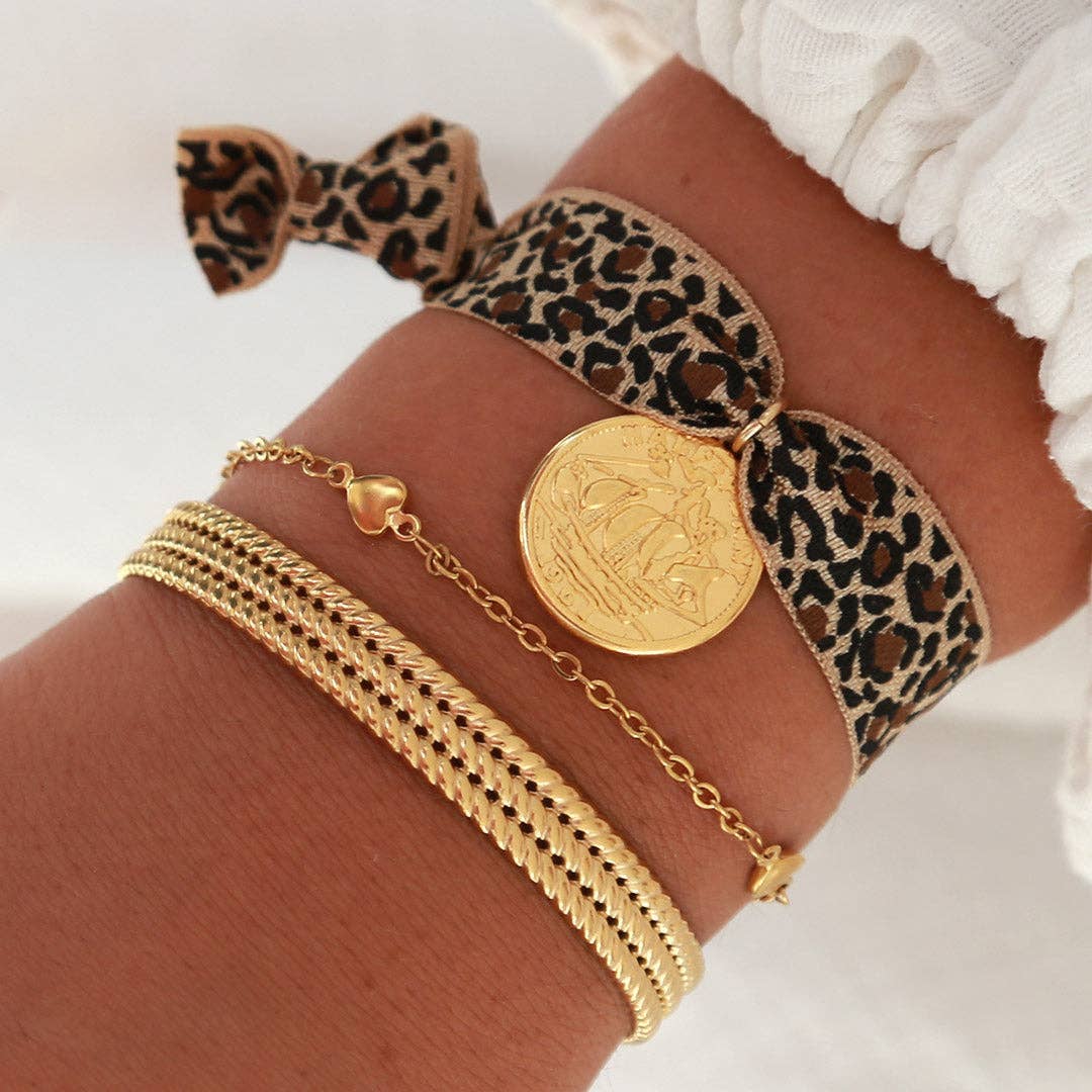 Heart Bracelet | Gold