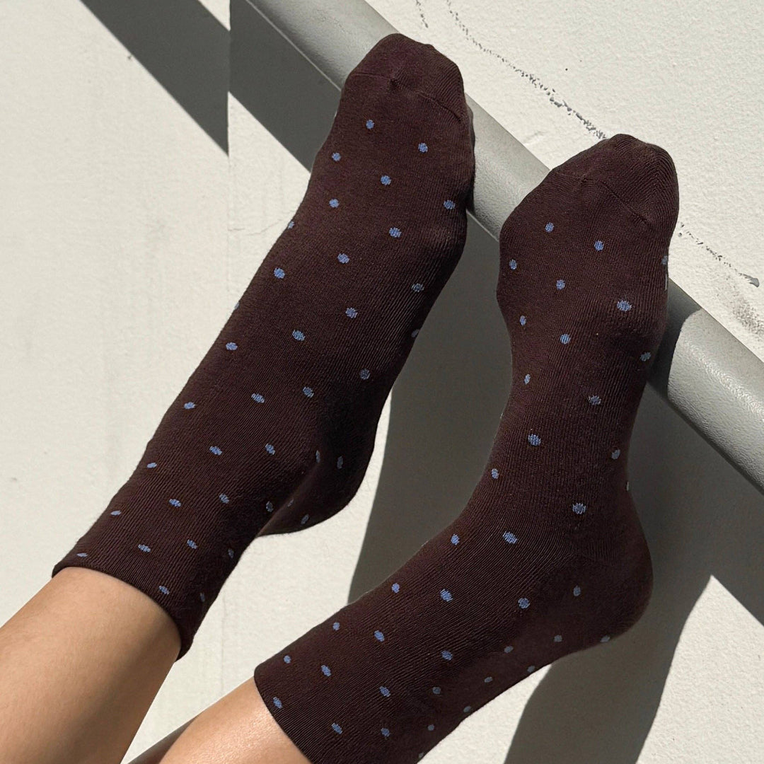 Sneaker Socken | Kakao & blue dots