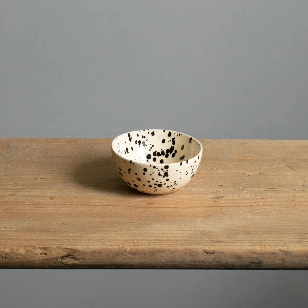 Bol à muesli Ø 16,5 cm | pois noirs