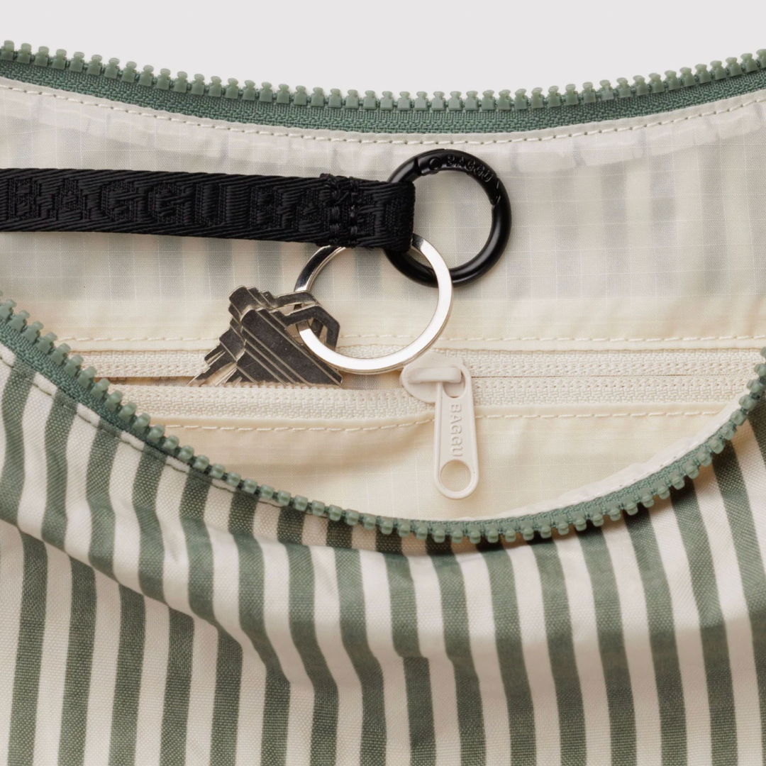 Nylon Crescent Bag medium | striped sage
