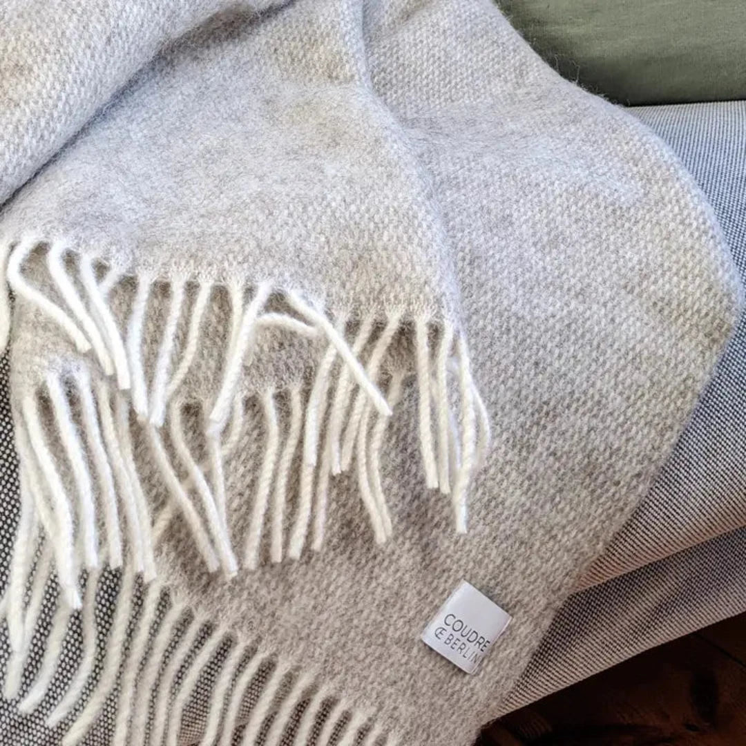 Wool blanket 130x190 cm | Design pickstitch