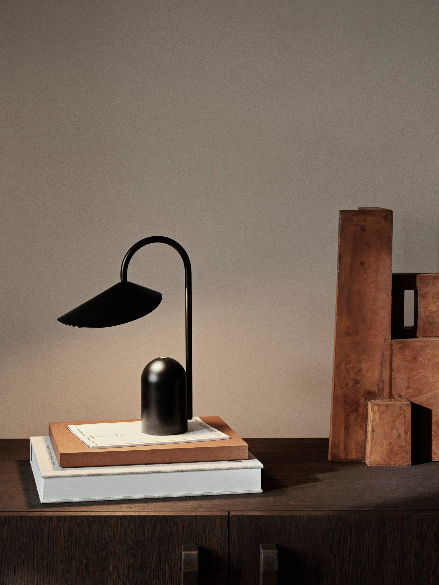 Lampe LED Arum | noire