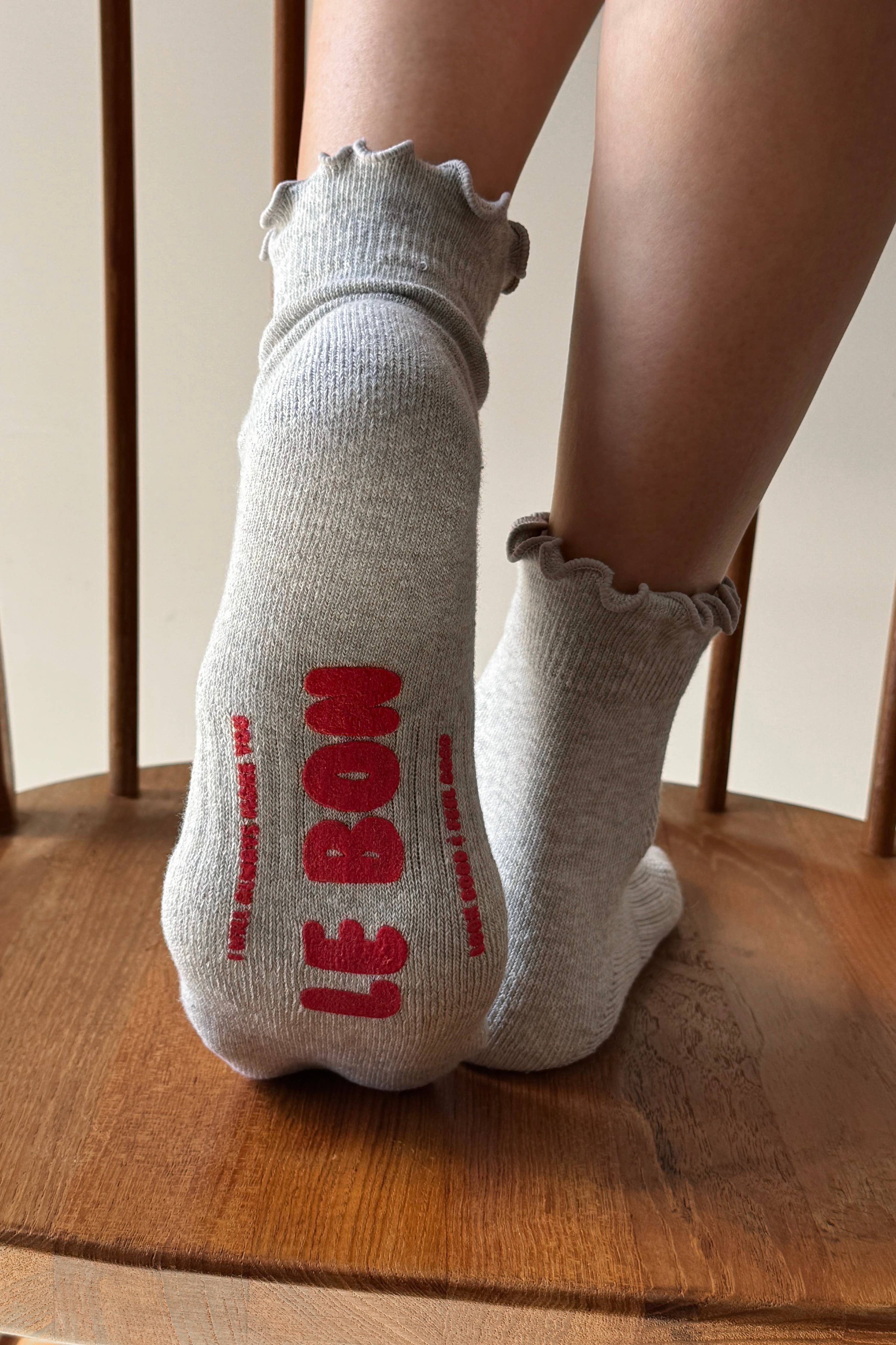Rüschen-Hugger-Crew-Socken (Großhandel): VINTAGE PINK / BLACK