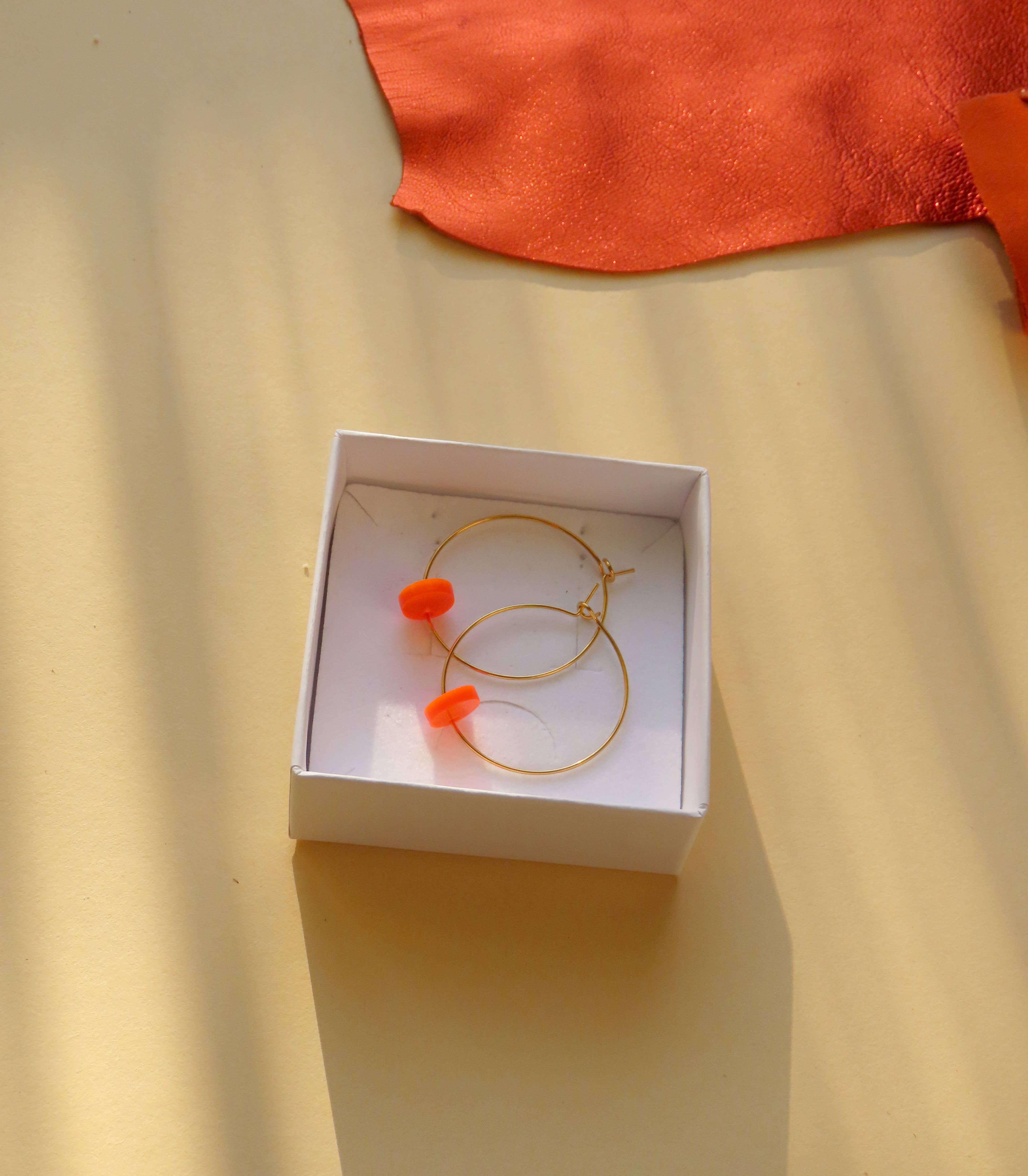 Earrings Hoops | neon orange Dots