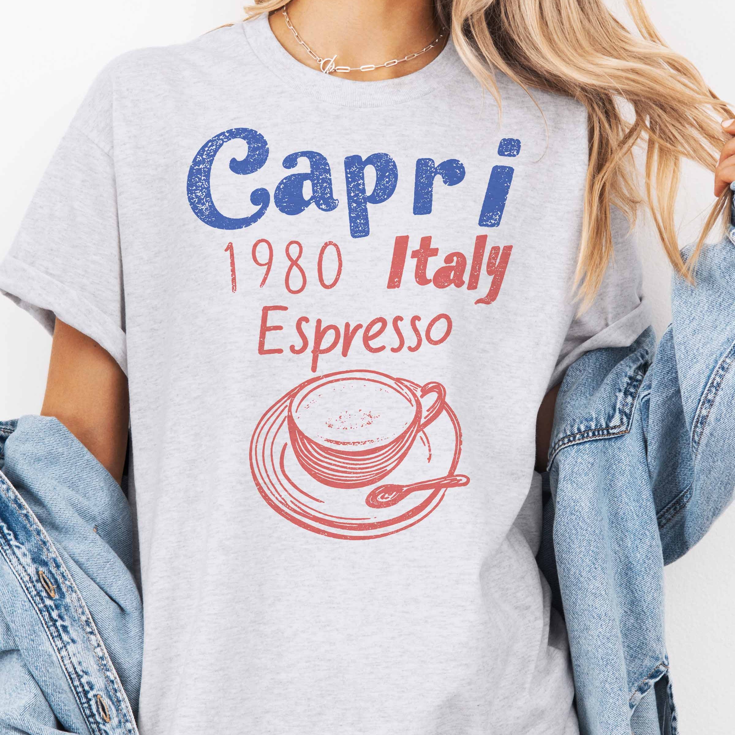 Oversized Grafik T-Shirt Capri in grau mit Espresso-Grafik, ideal für lässige Anlässe.