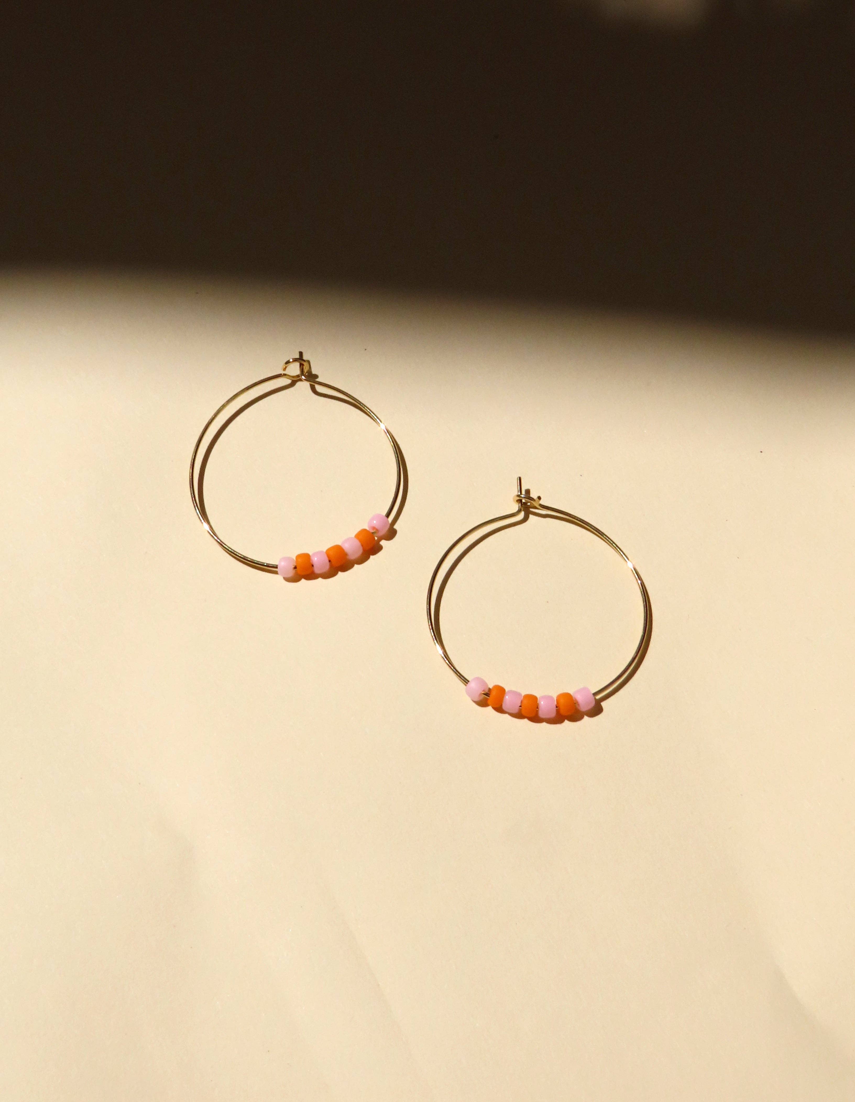 Boucles d'oreilles créoles | Perles Toho rose + orange