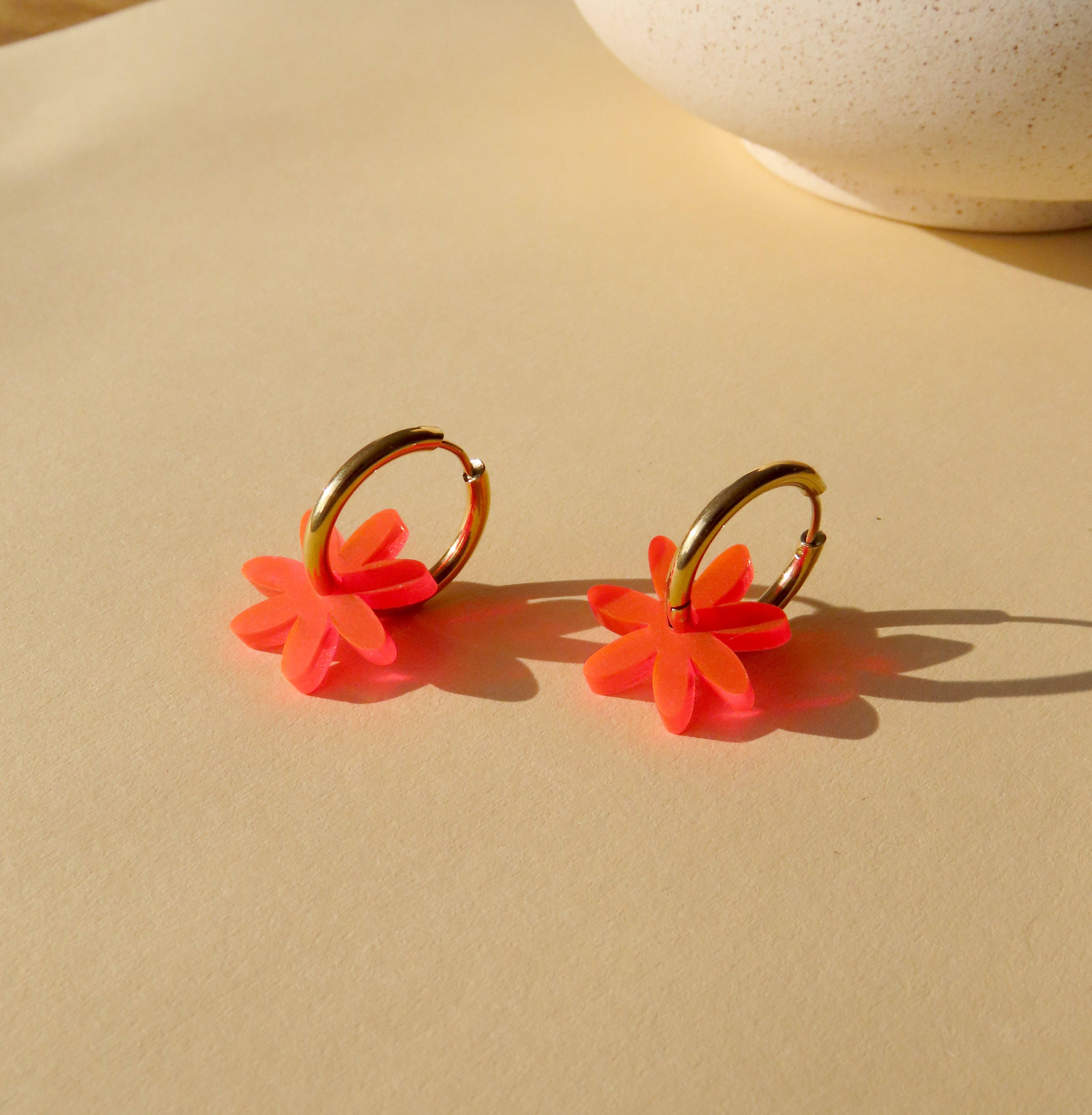 Boucles d'oreilles créoles | marguerite fluo