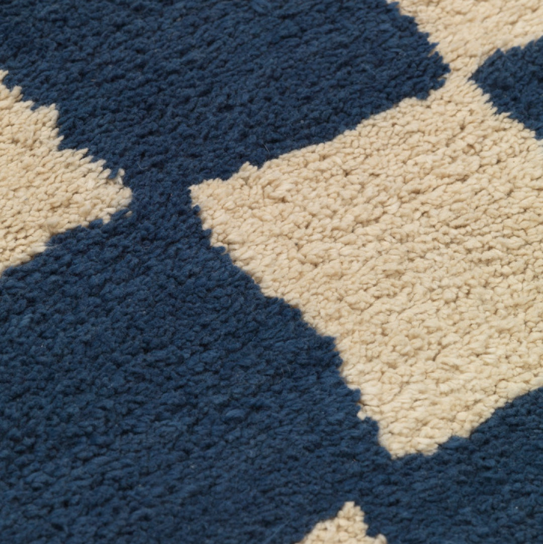 Mara Checkered Rug | 80x150cm