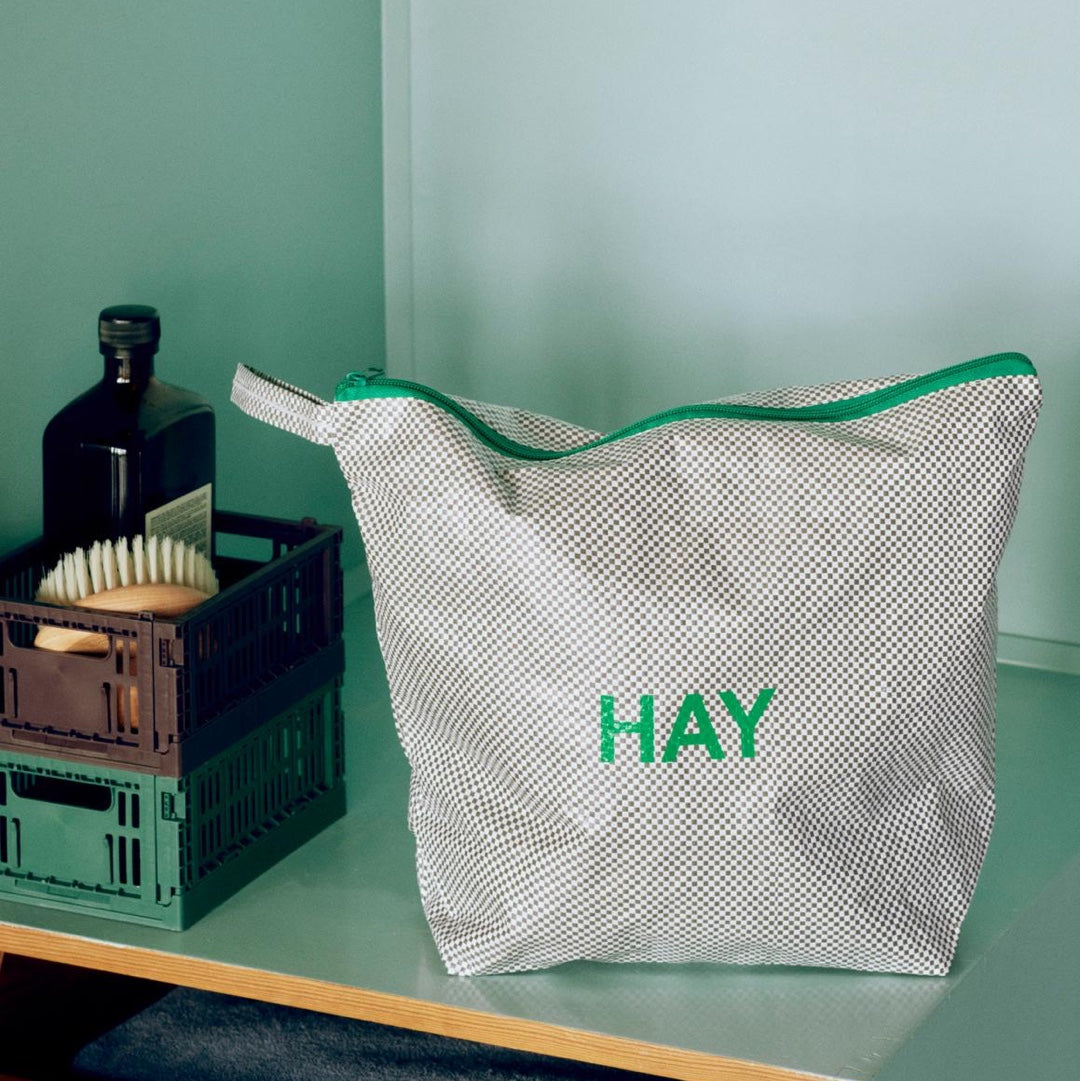 Candy Mono Wash Bag | grey