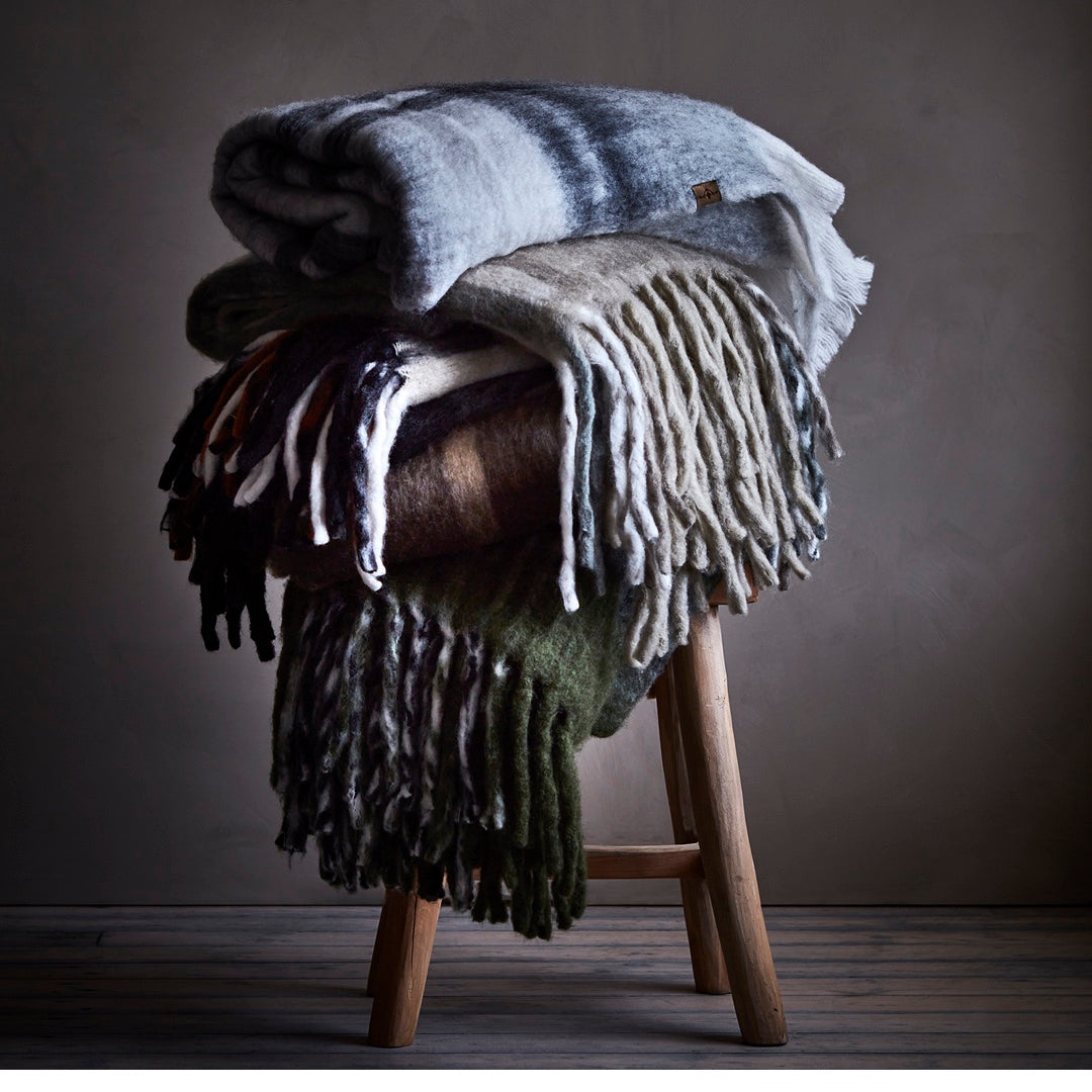 Stool Palle | Teak Root