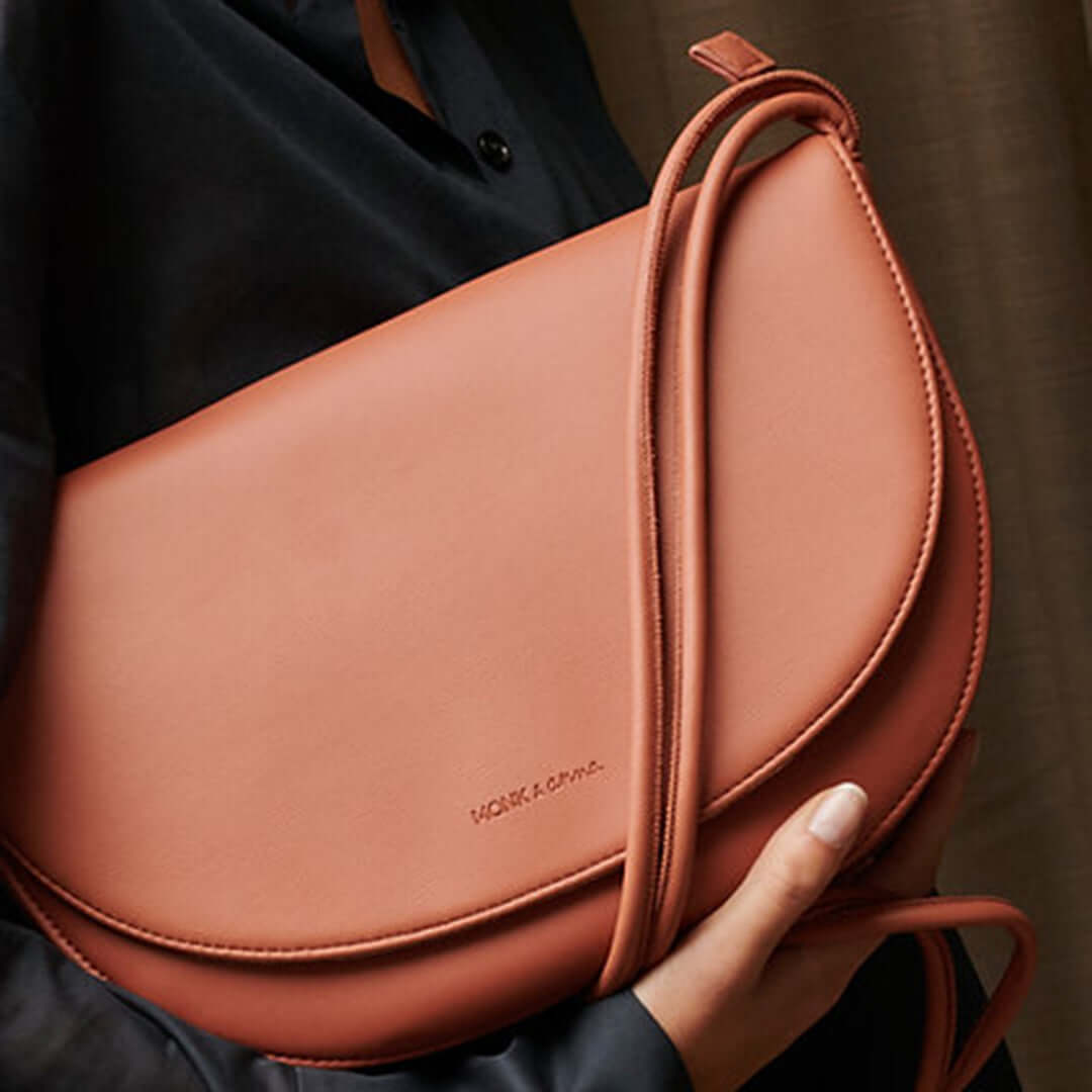 Half Moon Bag large | various colors