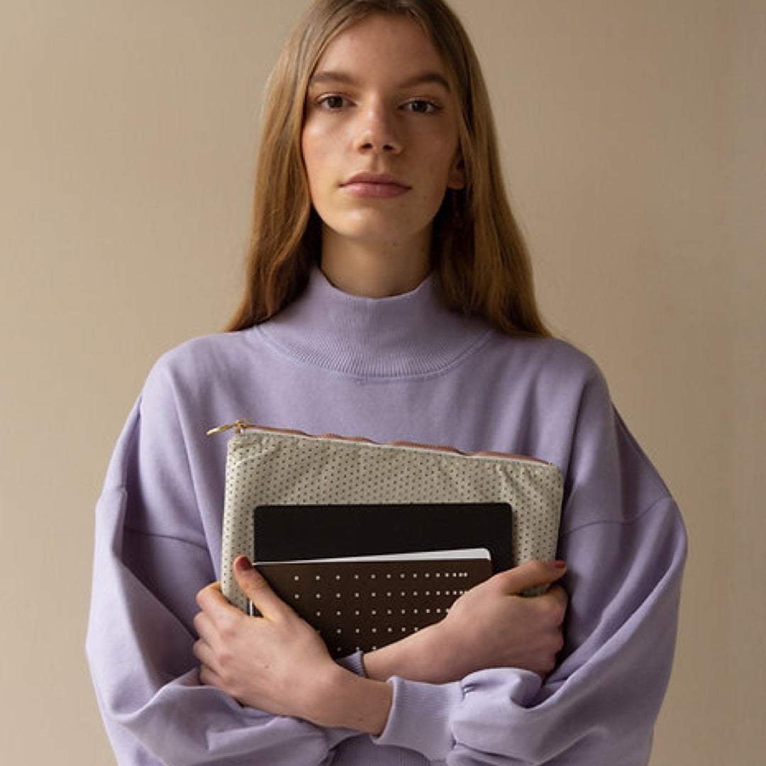 Feel Good Pouch XL | perfo silver birch