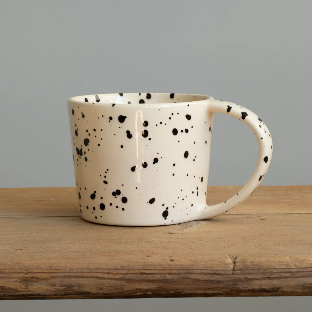 Tasse 400 ml | pois noirs