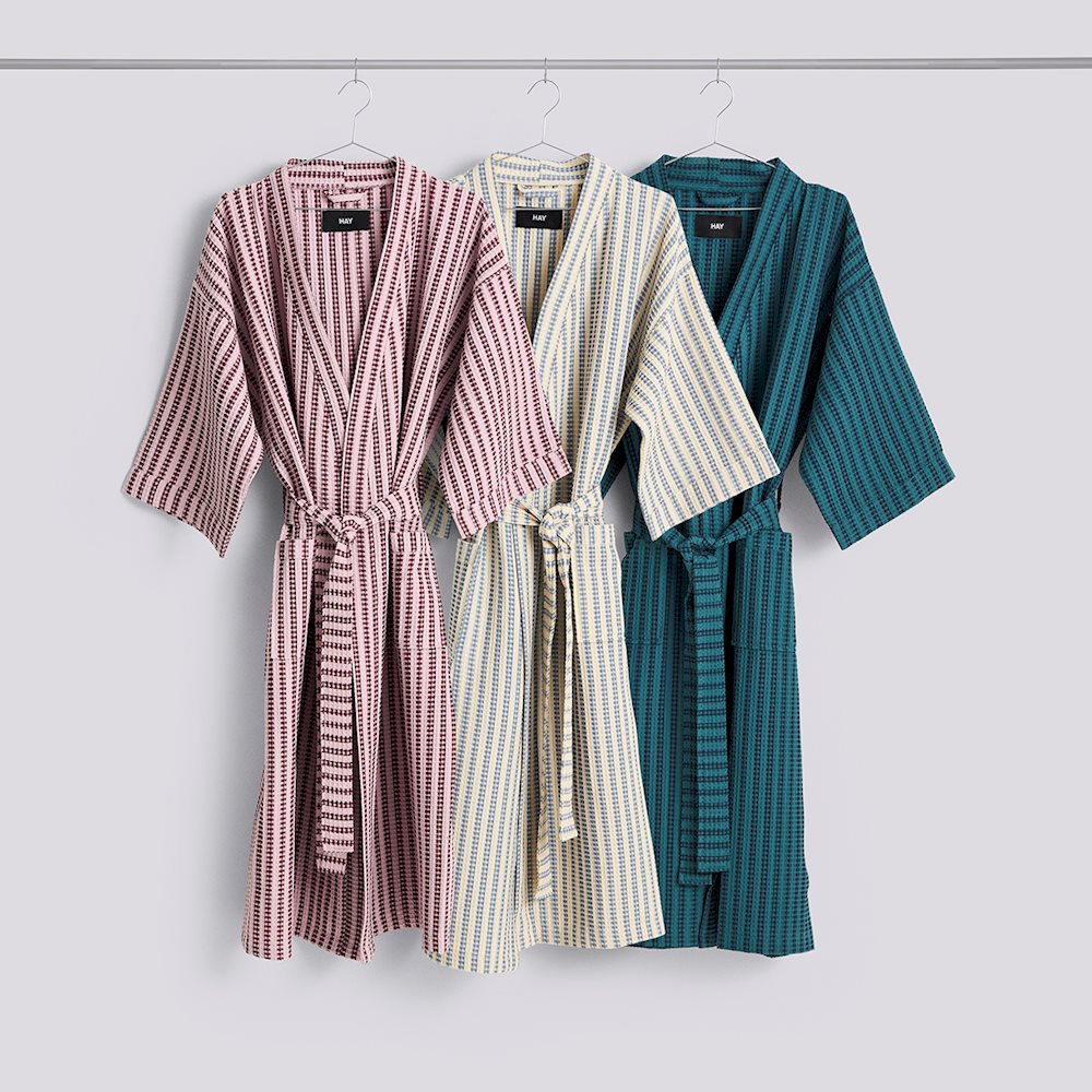 Bathrobe Waffle Stripe | cool pink