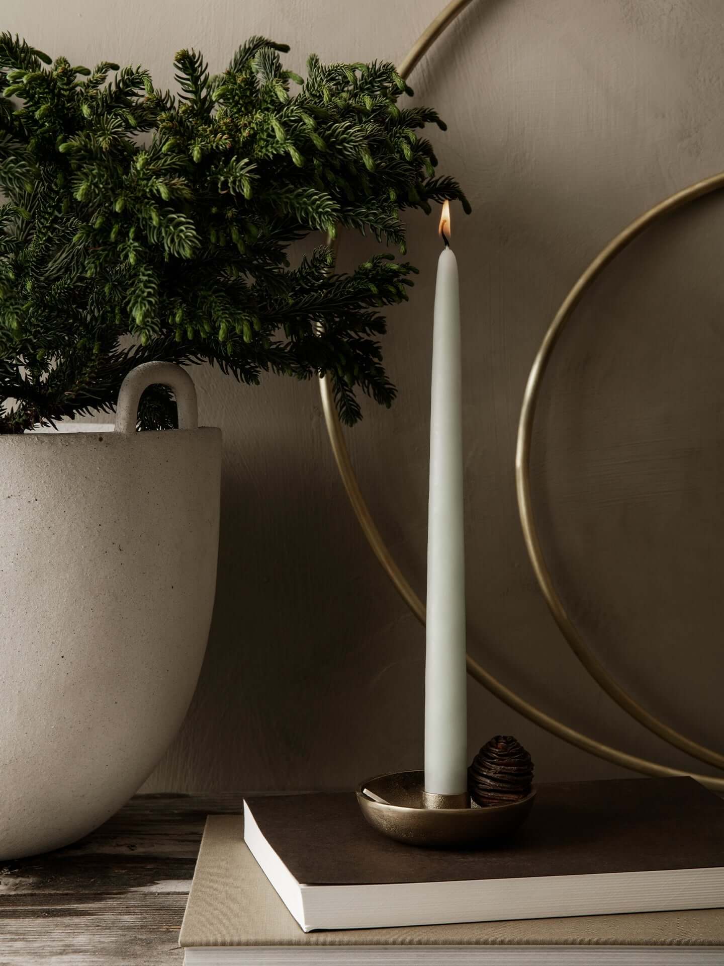 joyne.com | Bowl Kerzenständer single | Messing von Ferm Living