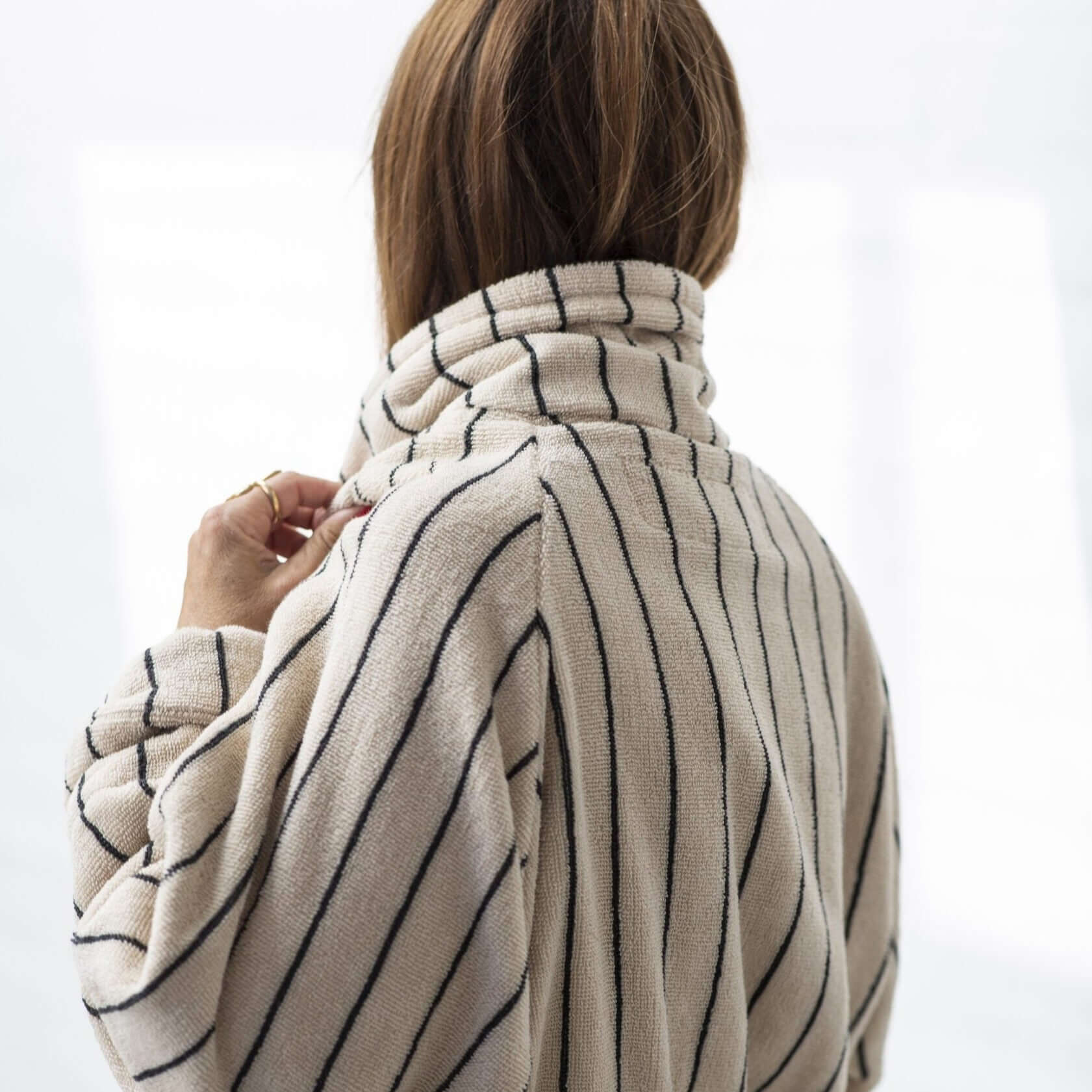 joyne.com | Bademantel NARAM | creme/schwarz von Bongusta
