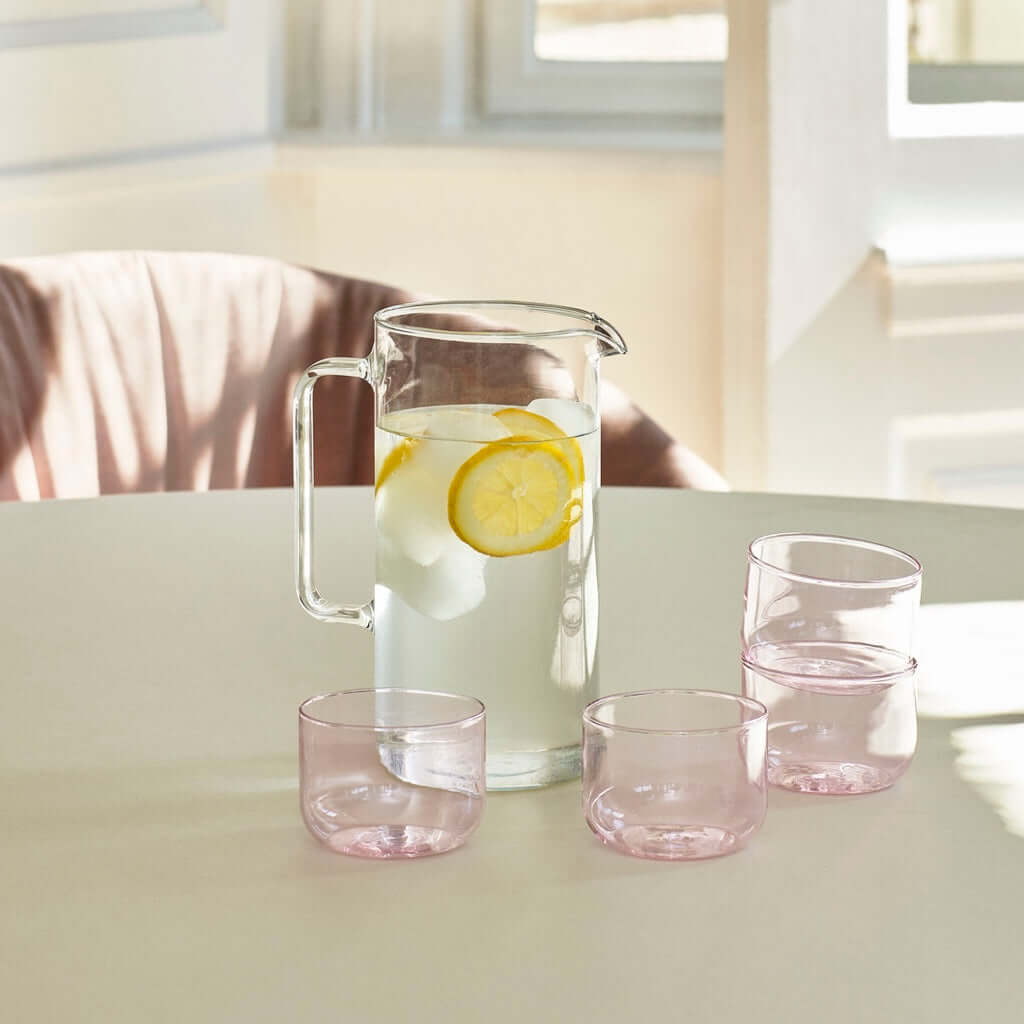 joyne.com | Glas Krug "Jug L" 2L | klar von HAY