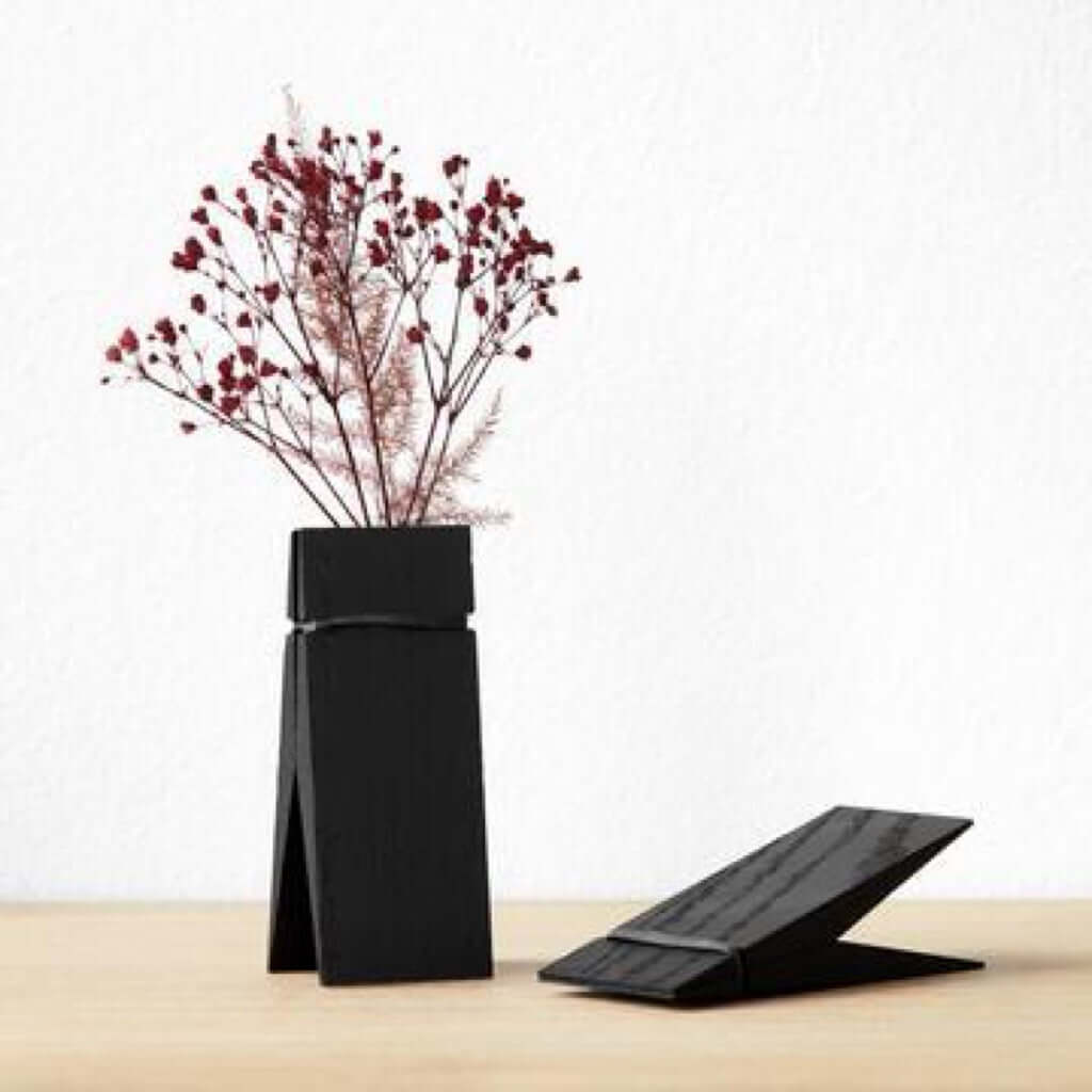 joyne.com | Klammer PINCH | Eiche schwarz von Moebe