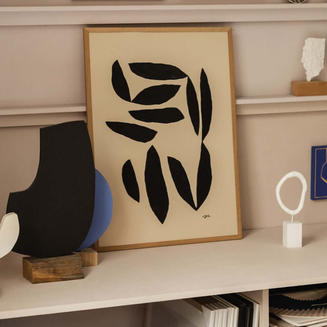 joyne.com | Gerahmter Kunstdruck "In the Fall" - Leise Dich Abrahamsen | 50x70cm von The Poster Club