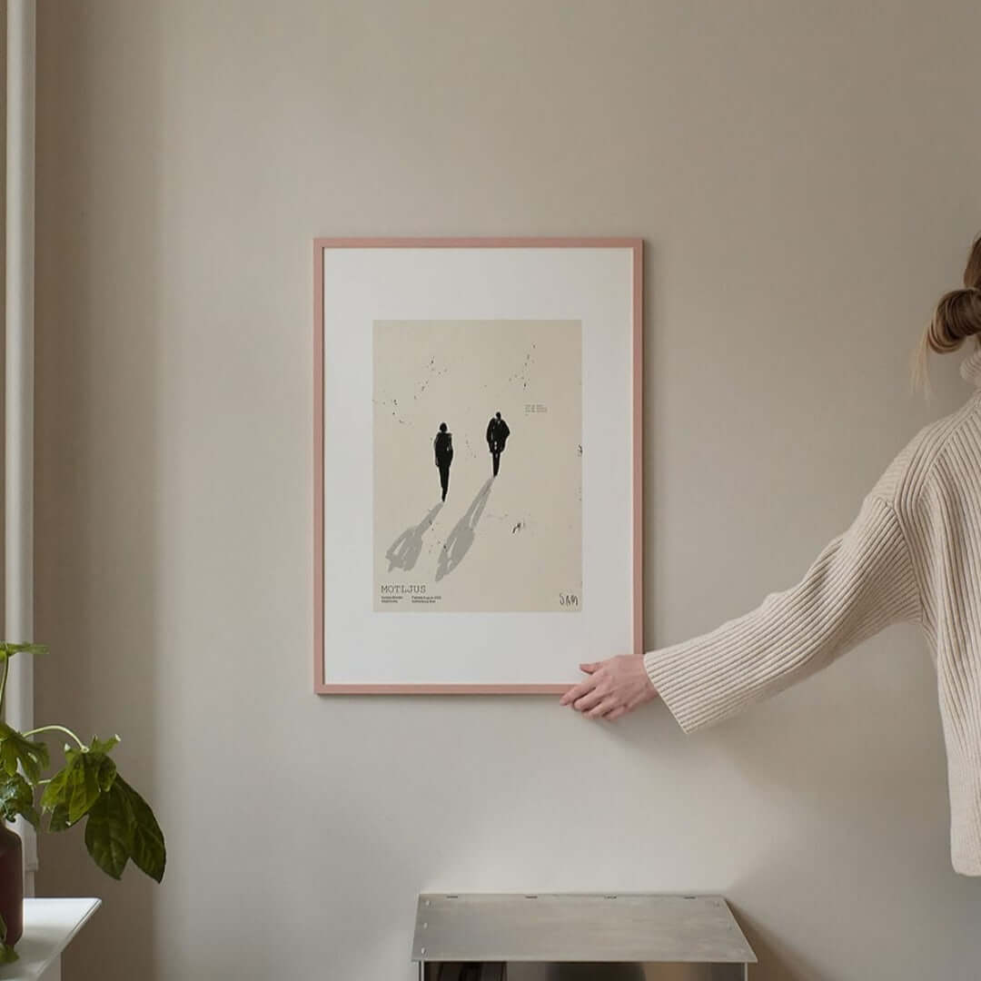 joyne.com | Gerahmter Kunstdruck "Motljus" - Sandra Blomén Maschinsky | 50x70cm von The Poster Club