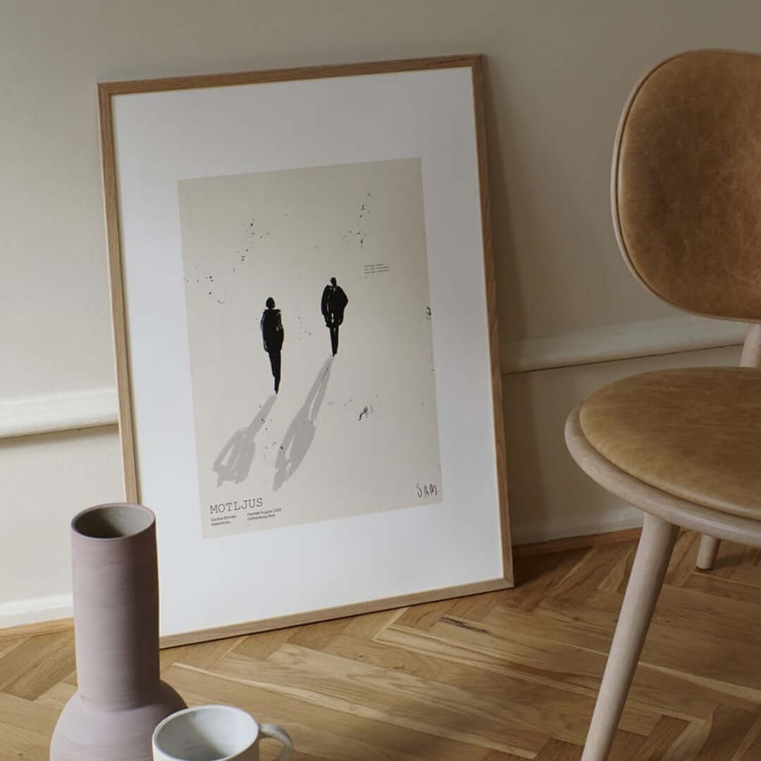 joyne.com | Gerahmter Kunstdruck "Motljus" - Sandra Blomén Maschinsky | 50x70cm von The Poster Club