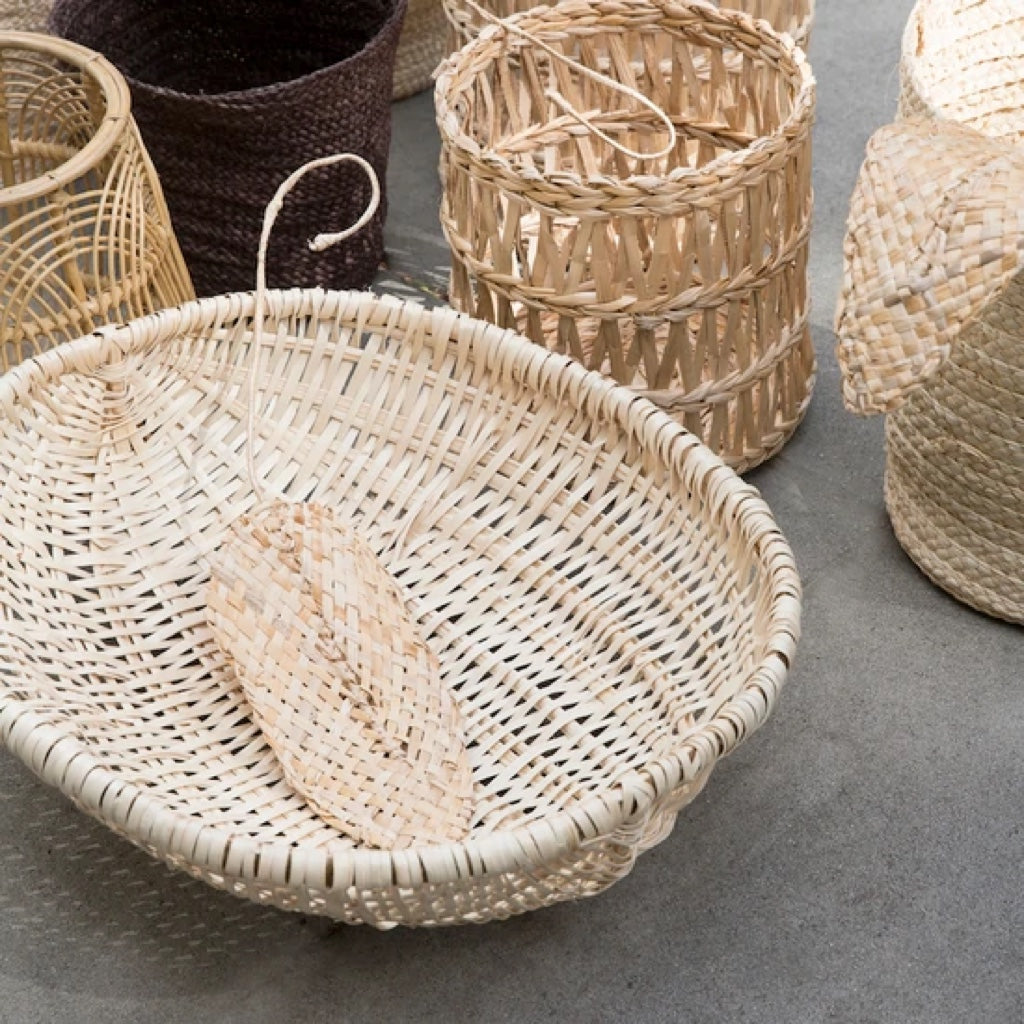 joyne.com | Weidenkorb handgeflochten | Haselnuss Holz von Urban Nature Culture