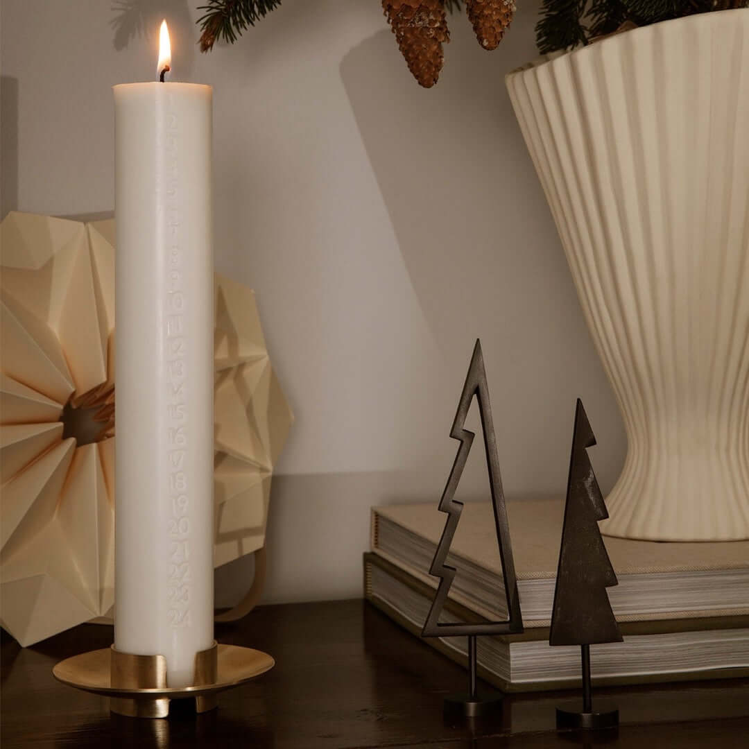 joyne.com | Block Kerzenständer | messing von Ferm Living