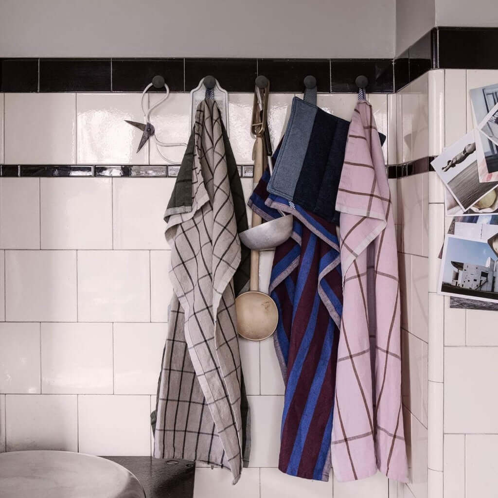 joyne.com | Hale Geschirrtuch | braun/schwarz von Ferm Living
