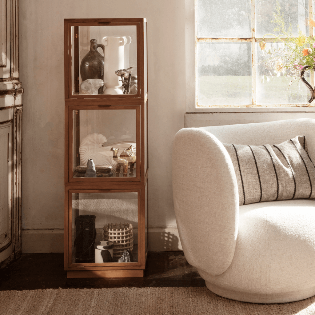 joyne.com | Ferm Living Vitrinen Box Miru | natural oak von Ferm Living
