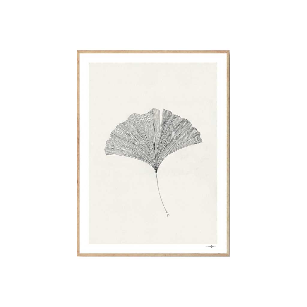 joyne.com | Gerahmter Kunstdruck "Gingko Leaf" - Ana Frois | in zwei Grössen von The Poster Club