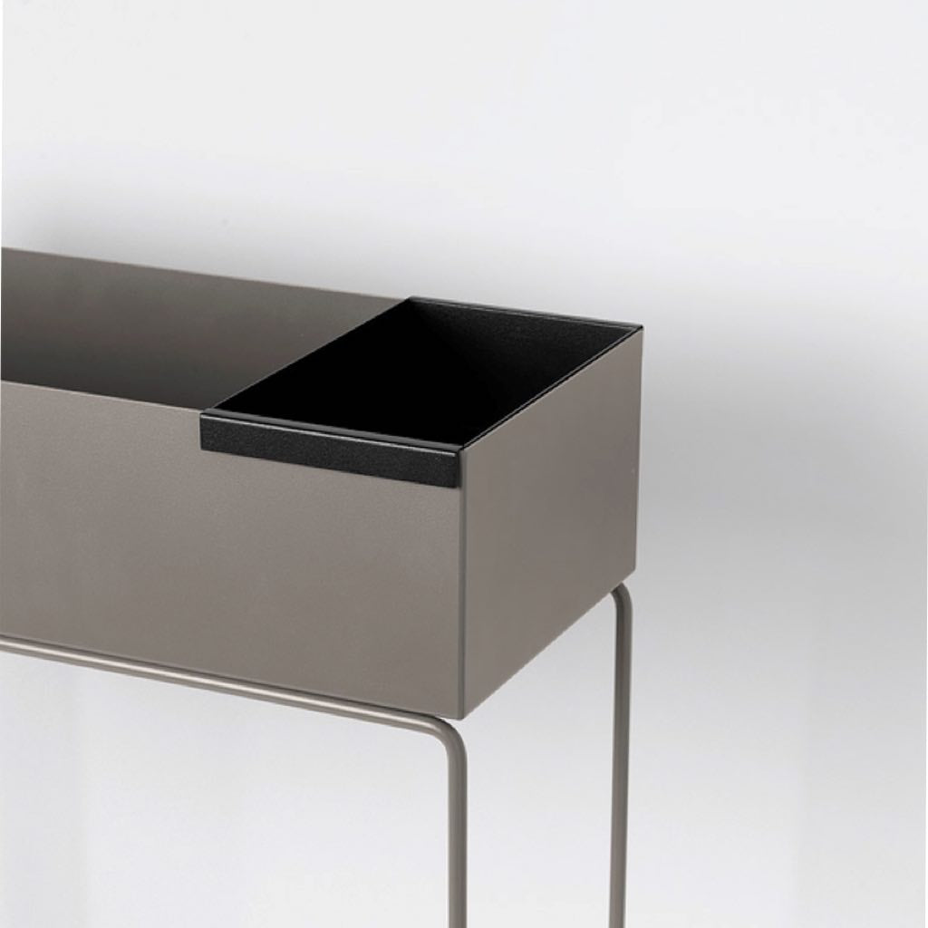 joyne.com | Pflanzenbox Container verschiedene Farben von Ferm Living