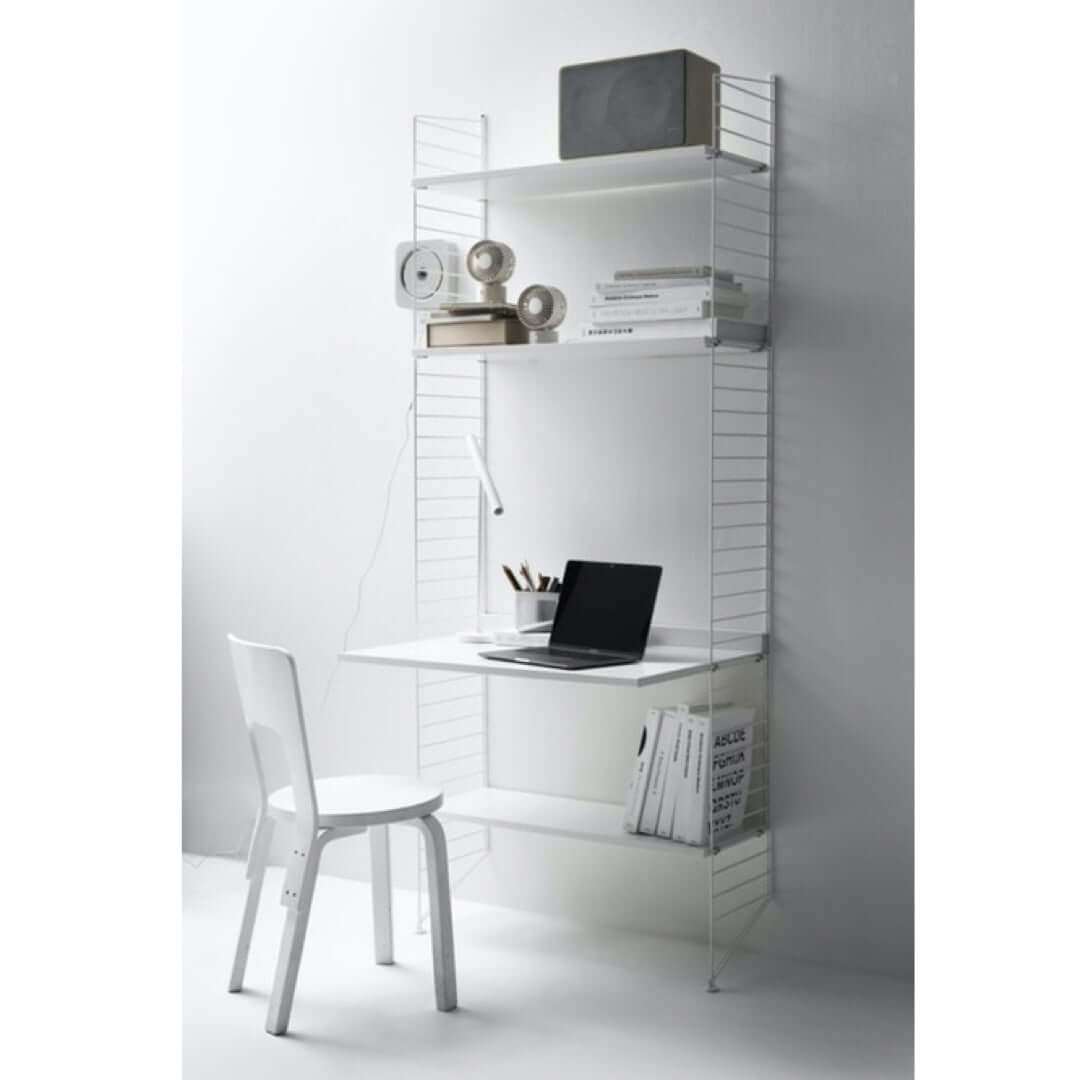 joyne.com | STRING Büro | Regal mit Tisch von String Furniture