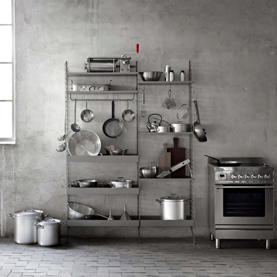 joyne.com | STRING Küche | Wandregal schmal von STRING® FURNITURE