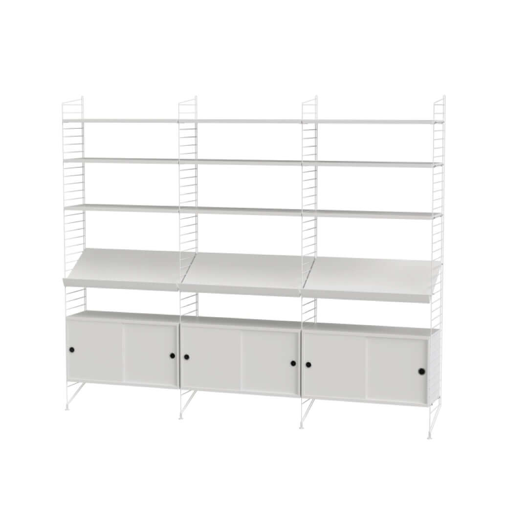joyne.com | STRING Wohnzimmer | Regal mit Schränken von STRING® FURNITURE
